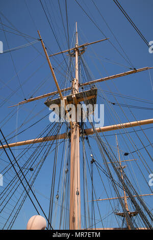 Le HMS Warrier à Portsmouth Historic Dockyards, UK Banque D'Images