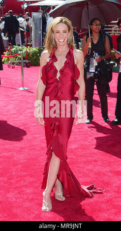 Melissa Rivers arrive à la 54th Annual Primetime Emmy Awards au Shrine Auditorium le 22 septembre 2002 à Los Angeles, CA. RiversMelissa02 Red Carpet Event, Vertical, USA, Cinéma, Célébrités, photographie, Bestof, Arts, Culture et divertissement, Célébrités Topix fashion / Vertical, Best of, événement dans la vie d'Hollywood, Californie - Tapis rouge et en backstage, USA, Cinéma, Célébrités, cinéma, télévision, Célébrités célébrités musique, photographie, Arts et culture, Bestof, divertissement, Topix, vertical, une seule personne, à partir de l'année 2002, enquête tsuni@Gamma-USA.c Banque D'Images