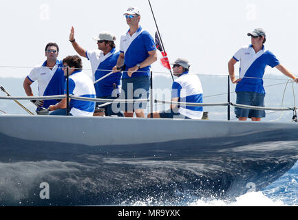 Palma de Majorque - Espagne / 5 août 2011 : Le roi Felipe d'Espagne participent à la Copa del Rey régate de voile dans la baie de Palma de Majorque. Banque D'Images