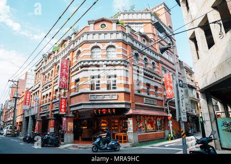 Taipei, Taiwan - le 25 avril 2018 : La rue Dihua, Taiwan vieux quartier traditionnel store Banque D'Images