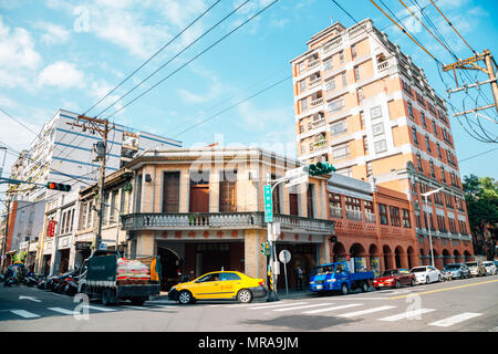 Taipei, Taiwan - le 25 avril 2018 : La rue Dihua, Taiwan vieux quartier traditionnel store Banque D'Images