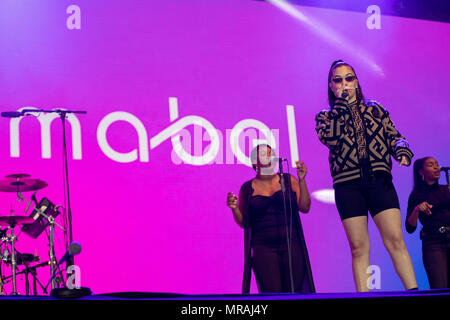 Le Pays de Galles. 26 mai 2018, Mabel effectuant dans le plus grand week-end à Singleton park, Swansea, le 5 mai 2018, le Pays de Galles.© Jason Richardson / Alamy Live News Banque D'Images