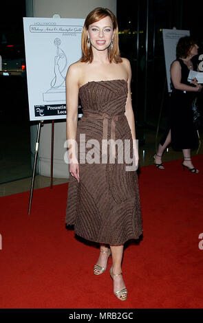 Melinda Clarke à la cinquième Conférence annuelle de Hollywood Makup Artiste & Hairstylist Guild Awards au Beverly Hilton de Los Angeles. Janvier, 17, 2004.Red Carpet Event, Vertical, USA, Cinéma, Célébrités, photographie, Bestof, Arts, Culture et divertissement, Célébrités Topix , le meilleur de la mode, de l'événement dans la vie d'Hollywood, Californie - Tapis rouge, USA, Cinéma, Célébrités, cinéma, télévision, Célébrités célébrités musique, photographie, Arts, Culture et divertissement, tsuni@Gamma-USA.com , enquête , vertical, une personne,, mode, full length Banque D'Images