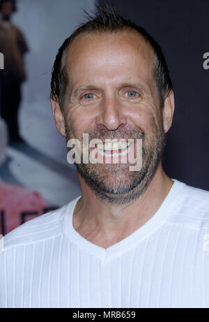 Peter Stomare arrving Stitch in Time à la première au El Capitan Theatre de Los Angeles. 12 mars 2004.Red Carpet Event, Vertical, USA, Cinéma, Célébrités, photographie, Bestof, Arts, Culture et divertissement, Célébrités Topix , le meilleur de la mode, de l'événement dans la vie d'Hollywood, Californie - Tapis rouge, USA, Cinéma, Célébrités, cinéma, télévision, Célébrités célébrités musique, photographie, Arts, Culture et divertissement, enquête , tsuni@Gamma-USA.com headshot, vertical, une personne,, Banque D'Images