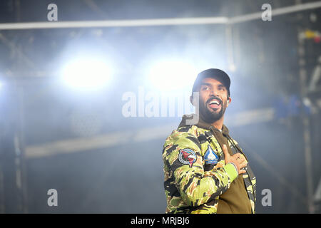 Craig David effectue au cours de la première journée de BBC Radio 1's plus grand week-end à Singleton park, Swansea. Banque D'Images