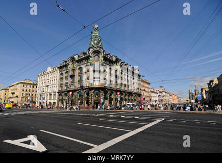 La perspective Nevski : Singer House - Saint Petersburg, Russie Banque D'Images