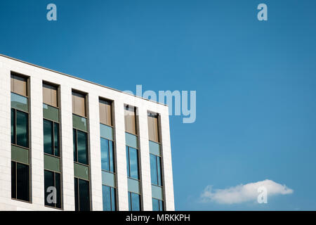 Wellington Place, l'emplacement de l'ancienne gare ferroviaire et de nouveaux immeubles de bureaux à Leeds, West Yorkshire Banque D'Images