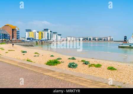 EASTBOURNE, Sussex, UK - Mai 20,2018 : Ouvert en 1993, à Eastbourne Sovereign Harbour se compose de quatre ports, retail park et plusieurs hous Banque D'Images