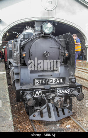 Ballarat, Victoria, Australie 27 mai 2018 - UN Weekend-The Patrimoine Ballarat2 986 Class Locomotive à vapeur a été la présentation et de l'exploitation dans le temps avec un 45 minutes de vapeur par les faubourgs de Ballarat à bord du lambris de bois.Les voitures A2 986 est une locomotive à vapeur jusqu'à 127 ans, ou diesel patrimoine datant des années 1950, le Crédit : brett keating/Alamy Live News Banque D'Images