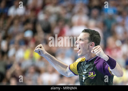 27 mai 2018, l'Allemagne, Cologne : finale de la Ligue des champions de handball, HBC Nantes vs Montpellier HB à la Lanxess Arena : Dominik Klein de Nantes les gestes. Photo : Federico Gambarini/dpa Banque D'Images