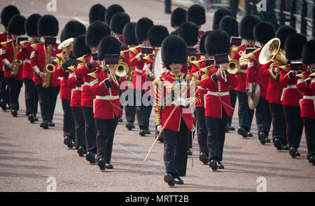 Le Mall, Londres, Royaume-Uni. 26 mai 2018. L'examen général est maintenu, la première répétition pour la fête de la reine ou de la parade Parade la couleur. Banque D'Images