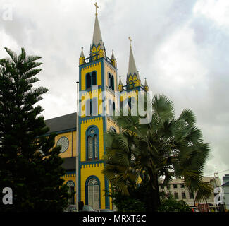 Vue extérieure de la Cathédrale Saint Pierre et Paul à Paramaribo, Suriname Banque D'Images