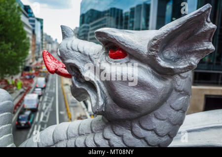 Dragon de Londres - City of London (km2) borne frontière Dragon sur HOLBORN VIADUCT Banque D'Images