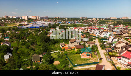 Vue de la cottage village près de Moscou à partir du haut, la Russie Banque D'Images