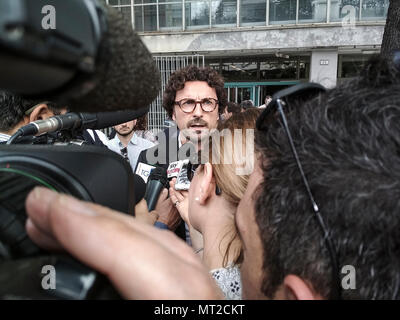 27 mai 2018 - Ivrea, Italy-May 27, 2018 Journée Portes Ouvertes : Rousseau M5S Circulation 5 étoile avec Danilo Toninelli et Davide Casaleggio à Ivrea Crédit : Stefano Guidi/ZUMA/Alamy Fil Live News Banque D'Images