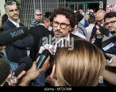 27 mai 2018 - Ivrea, Italy-May 27, 2018 Journée Portes Ouvertes : Rousseau M5S Circulation 5 étoile avec Danilo Toninelli et Davide Casaleggio à Ivrea Crédit : Stefano Guidi/ZUMA/Alamy Fil Live News Banque D'Images