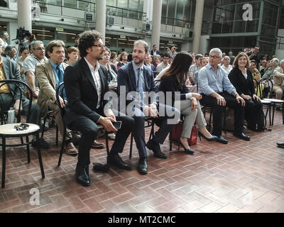 27 mai 2018 - Ivrea, Italy-May 27, 2018 Journée Portes Ouvertes : Rousseau M5S Circulation 5 étoile avec Danilo Toninelli et Davide Casaleggio à Ivrea Crédit : Stefano Guidi/ZUMA/Alamy Fil Live News Banque D'Images