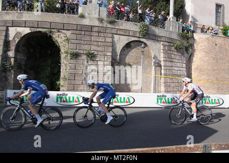 Rome, Italie. 27 mai 2018. Chris Froome est le premier Britannique à remporter le Giro d'Italia Crédit : Stefano Senise/Alamy Live News Banque D'Images