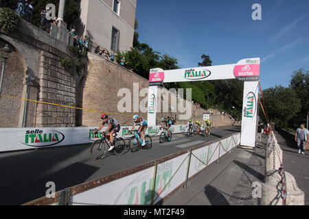 Rome, Italie. 27 mai 2018. Chris Froome est le premier Britannique à remporter le Giro d'Italia Crédit : Stefano Senise/Alamy Live News Banque D'Images