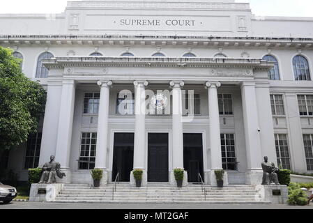 La ville de Manille, Philippines, Région de la capitale nationale. 28 mai, 2018. La Cour suprême dans le milieu de la journée. Crédit : George Buid/ZUMA/Alamy Fil Live News Banque D'Images