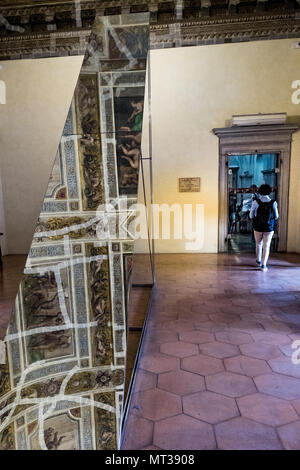 FERRARA, ITALIE - 01 mai 2018 : l'intérieur du château (Castello Estense), quatre tours, est une forteresse du 14e siècle, Ferrara, E,ilia-Romagne, Italie Banque D'Images