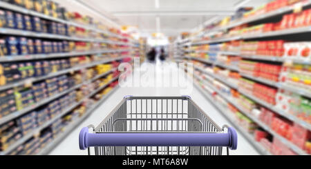 Achats de supermarché. Panier, vide, avec poignée bleue sur fond flou de l'allée de l'épicerie. 3d illustration Banque D'Images