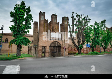 Bentivoglio, ITALIE - 01 mai 2018 : Le château de Bentivoglio a été construit entre 1475 et 1481 par la seigneurie de Giovanni II Bentivoglio à Molinella, Banque D'Images