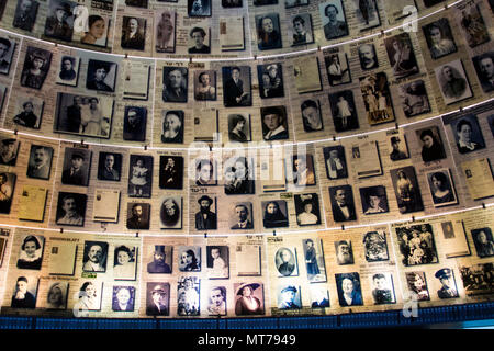 La salle des noms dans le Yad Vashem à Jérusalem, Israël Banque D'Images