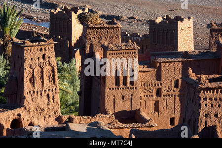 Tours de Ait Ben Haddou, Maroc Banque D'Images