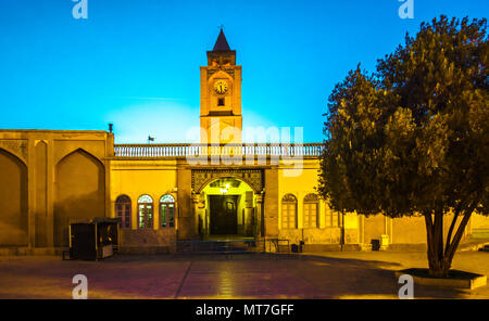 Avis sur l'entrée porte de la cathédrale de Vank à Ispahan - Iran Banque D'Images