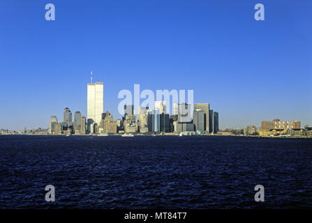 1988 TWIN TOWERS HISTORIQUE MINORU YAMASAKI (©1973) LE CENTRE-VILLE DE LA BAIE D'HUDSON MANHATTAN NEW YORK USA Banque D'Images