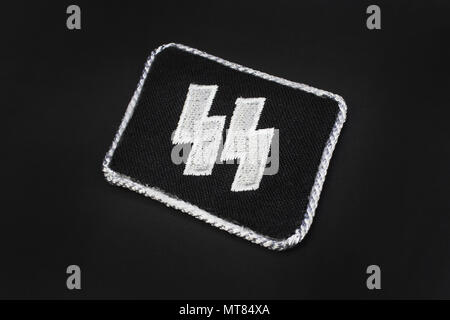 KIEV, UKRAINE - Feb 20, 2016. WW2 Waffen-SS insignes militaires Banque D'Images