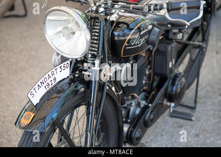 Vieille moto classique , a montré au Salon des véhicules classiques Mallorca Espagne Banque D'Images