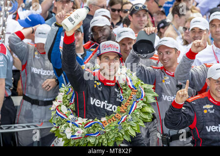 27 mai 2018 - Indianapolis, Indiana, États-Unis d'Amérique - force de volonté (12) de l'Australie remporte son premier trophée Borg-Warner après avoir remporté les 500 miles d'Indianapolis à Indianapolis Motor Speedway à Indianapolis en Indiana. (Crédit Image : © Walter G Arce Sr Inc/ASP ASP via Zuma sur le fil) Banque D'Images