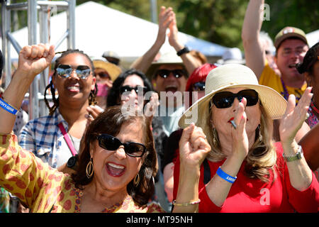 Simi Valley, Californie, USA. 28 mai, 2018. La Simi Valley et Cajun Blues Festival 2018, Rancho Santa Susana Centre communautaire, Simi Valley, Californie, USA, le 27 mai 2018. C'est la 29e année pour le festival qui recueille des fonds pour le Club Rotary.Image Crédit cr Scott Mitchell/ZUMA Press Crédit : Scott Mitchell/ZUMA/Alamy Fil Live News Banque D'Images