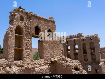 Ruines de maisons anciennes, Ad Dakhiliyah ‍Governorate, Birkat Al Mouz, Oman Banque D'Images