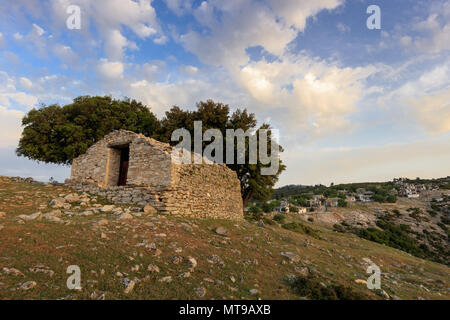 Le lever du soleil dans le village de Kastro. L'île de Thassos, Grèce Banque D'Images