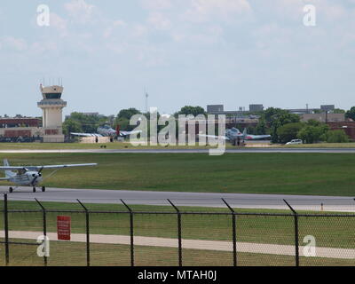 Un week-end commémoratif sur un aérodrome Banque D'Images