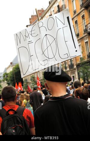 Politique du travail et de démonstration de la marée populaire initiée par Jean Luc Melenchon et les insoumis contre le président Macron. Banque D'Images