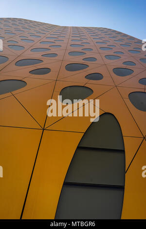 Close up de Liwa Tower Facede, plein de fenêtres, une architecture futuriste Banque D'Images