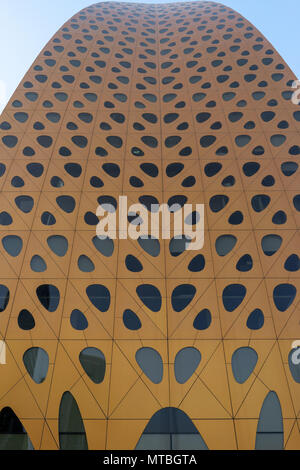 Close up de Liwa Tower Facede, plein de fenêtres, une architecture futuriste Banque D'Images