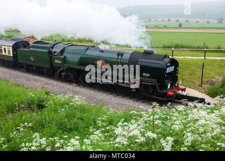 Locomotive à vapeur de la classe de la marine marchande 'Peninsula & Oriental S.N.Co' sur le Gloucestershire et fer à vapeur de Warwickshire, Points, Gloucestershire, Royaume-Uni Banque D'Images