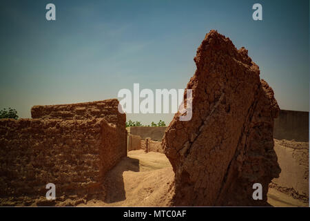 Ruines de l'ancien mur de la ville de Zinder, Niger Banque D'Images