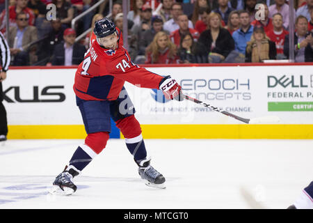 Le défenseur John Carlson capitales (74). Banque D'Images