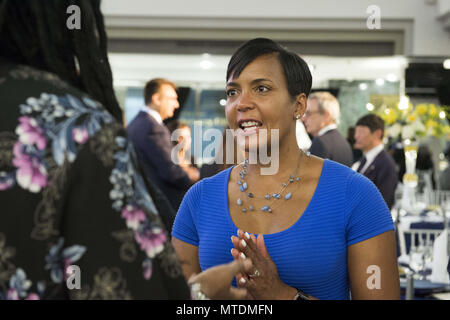 29 mai 2018 - Atlanta, GA - Le maire d'Atlanta, Keisha Lance bas accueille le membre de la communauté musulmane de la région à un dîner d'Iftar Ramadan tenu à Atlanta l'Hôtel de Ville. (Crédit Image : © Robin Rayne Nelson via Zuma sur le fil) Banque D'Images