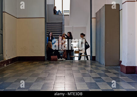 Rome. 'Machiavelli' high school occupées par des étudiants qui protestent contre les coupures du gouvernement sur l'éducation. L'Italie. Banque D'Images