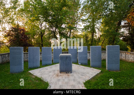 La guerre allemande tombe dans le Grand Parc, Tirana, Albanie Banque D'Images