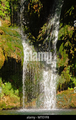 Détail de Hueznar cascades à San Nicolas del Puerto, Sierra Norte de Sevilla , Espagne Andalousie Parc Naturel Banque D'Images