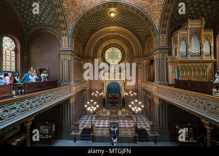 Les décorations à l'intérieur de la synagogue Espagnole de Prague, en République Tchèque Banque D'Images