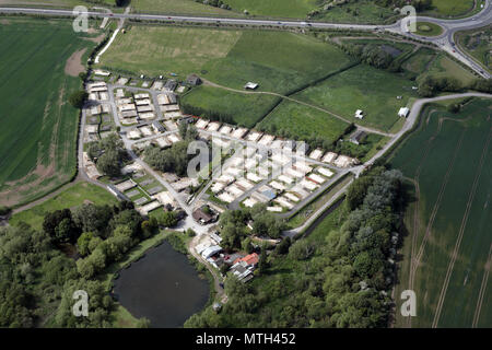 Vue aérienne de Lakeminster Caravan Park et centre de loisirs, Beverley, East Yorkshire Banque D'Images